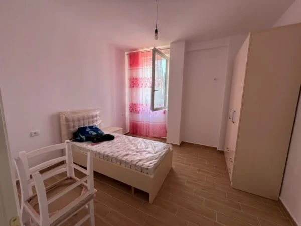 Tirane, jepet me qera apartament 2+1 Kati 2, 80 m² 550 € (Rruga Sokrat Miho)