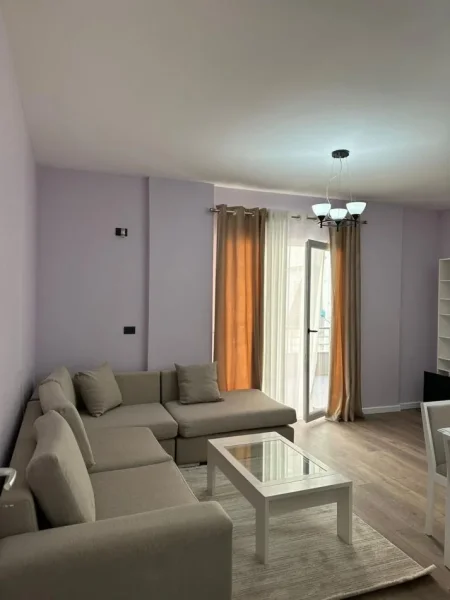 Tirane, jepet me qera apartament 1+1 Kati 2, 600 € 