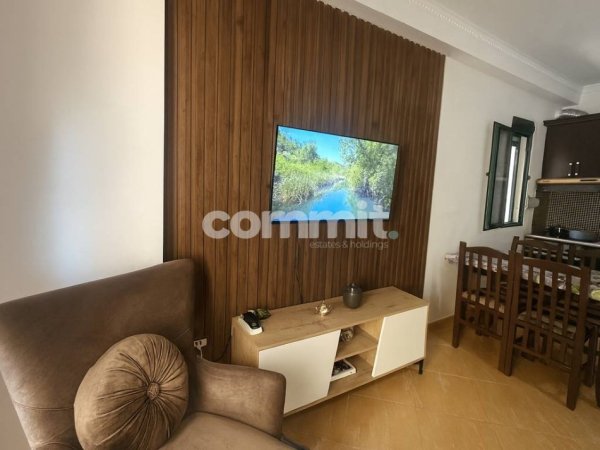 Tirane, jepet me qera apartament 3+1+Aneks , 280 m² 1.500 € 