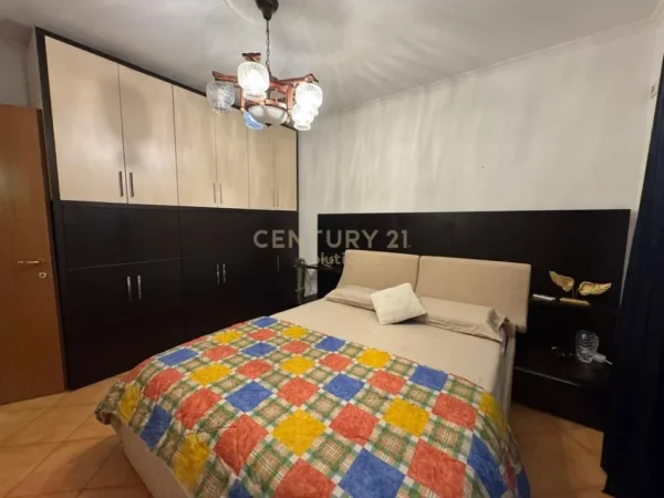 Tirane, jepet me qera apartament 1+1 Kati 5, 75 m² 730 € (AIR ALBANIA)