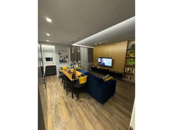 Tirane, jepet me qera apartament 2+1 Kati 1, 81 m² 850 € (Brylli)