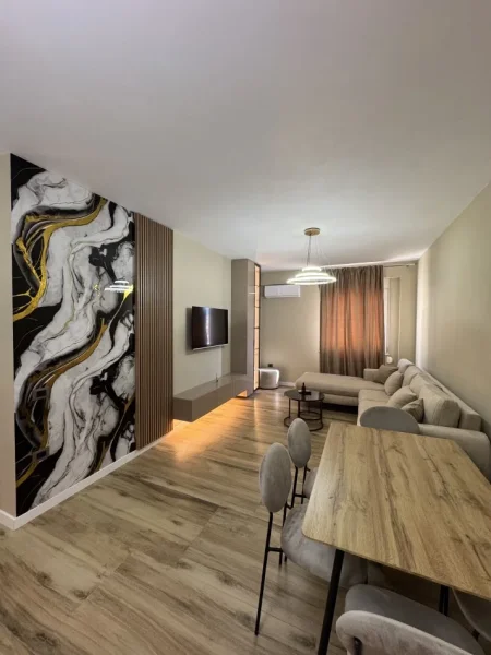 Tirane, jepet me qera apartament 1+1 Kati 7, 70 m² 600 € 