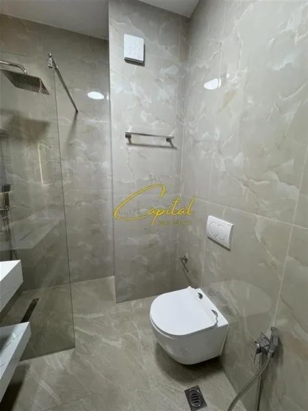 Tirane, jepet me qera apartament 1+1 Kati 7, 70 m² 600 € (RRUGA NDRE MJEDA)