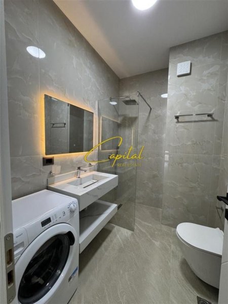 Tirane, jepet me qera apartament 1+1 Kati 7, 70 m² 600 € (RRUGA NDRE MJEDA)