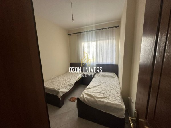 Tirane, shitet apartament 2+1+Ballkon Kati 3, 130.000 m² 130.000 € 