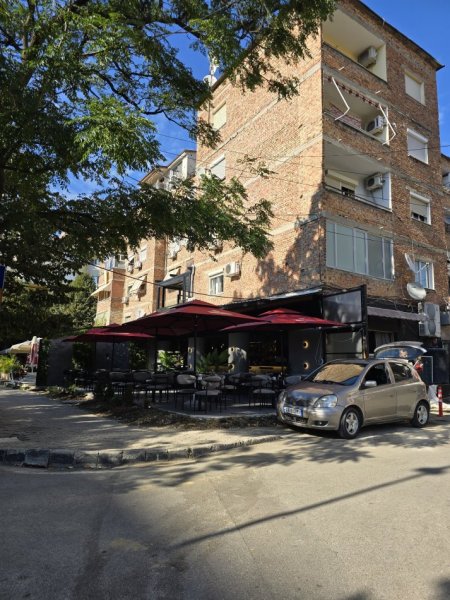 Tirane, shes bar-kafe Kati 0, 650.000 €