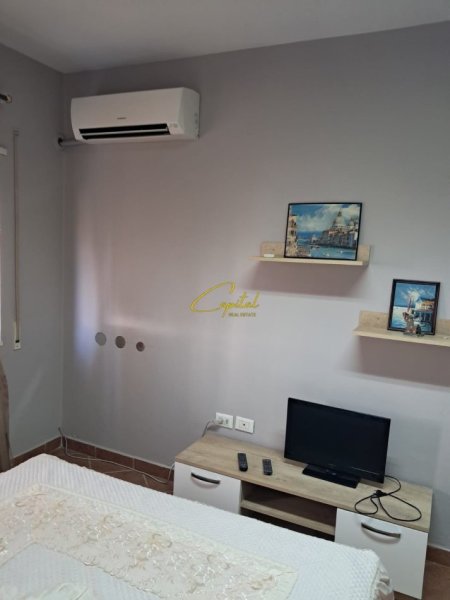 Tirane, jepet me qera apartament 1+1 Kati 2, 40 m² 500 € (500)