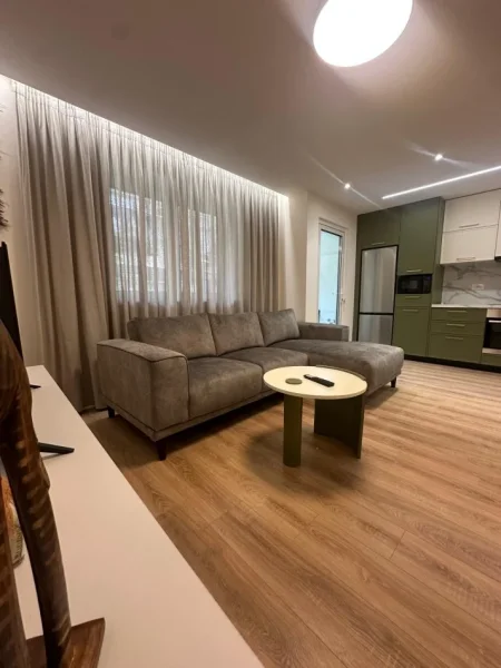 Tirane, shitet apartament 2+1 , 94 m² 270.000 € (prane galerise)