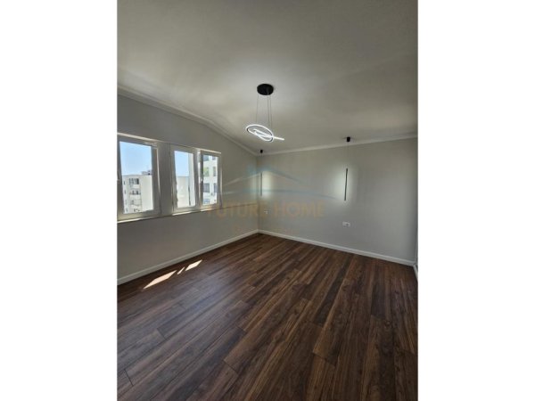 Durres, shitet apartament 2+1 Kati 9, 76 m² 125.000 € 