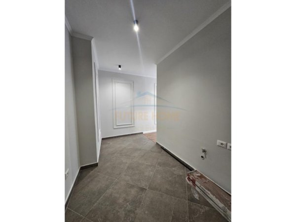 Durres, shitet apartament 2+1 Kati 9, 76 m² 125.000 € 