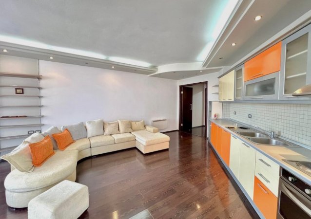 Tirane, jepet me qera apartament 2+1+Ballkon Kati 5, 98 m² 610 € (Kodra e Diellit/Rr.Abraham Lincoln)