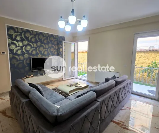 Shkoder, jepet me qera apartament 2+1+Ballkon Kati 0, 92 m² 
