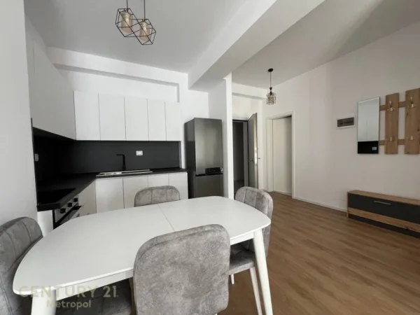 Tirane, shitet apartament 1+1 Kati 4, 60 m² 115.000 € (Rezidenca Kaimi)
