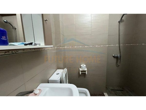 Tirane, jepet me qera apartament 2+1 Kati 1, 100 m² 900 € 