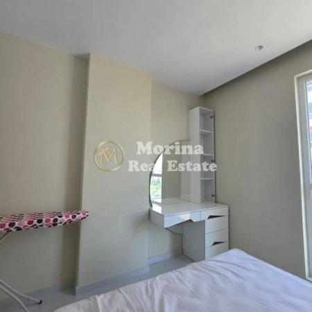 Tirane, jepet me qera apartament 1+1 Kati 5, 65 m² 400 € (Univers City)