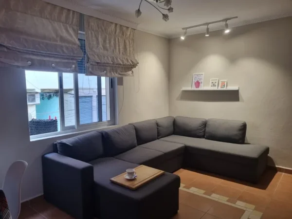 Tirane, jepet me qera apartament 1+1 Kati 2, 510 € 