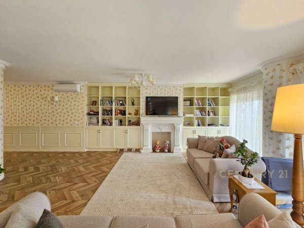 Tirane, jepet me qera apartament 3+1 Kati 4, 128 m² 1.000 € (Kodra e Diellit 2!)