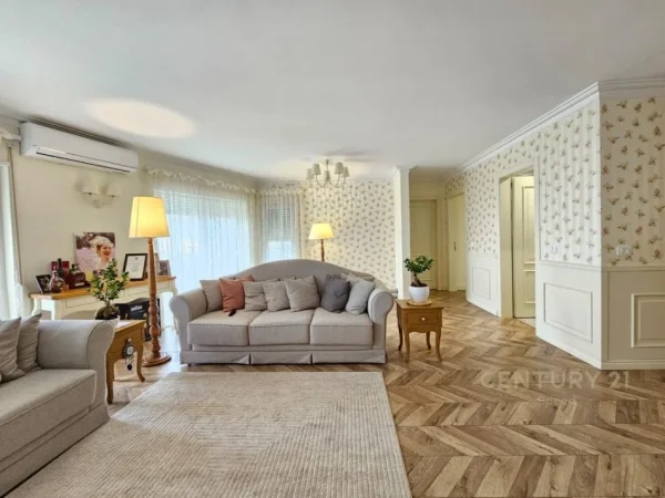 Tirane, jepet me qera apartament 3+1+Ballkon Kati 1, 128 m² 1.000 € (Kodra e Diellit 2)