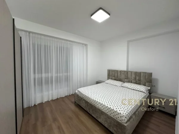 Tirane, jepet me qera apartament 2+1 Kati 4, 101 m² 800 € (Ish Fusha e Aviacionit)