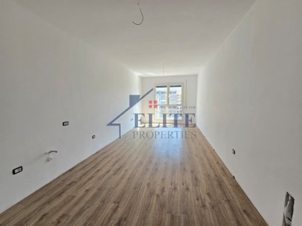 Tirane, shes apartament 1+1+Ballkon Kati 1, 84 m² 100.260 € (Color Splash Paskuqan)