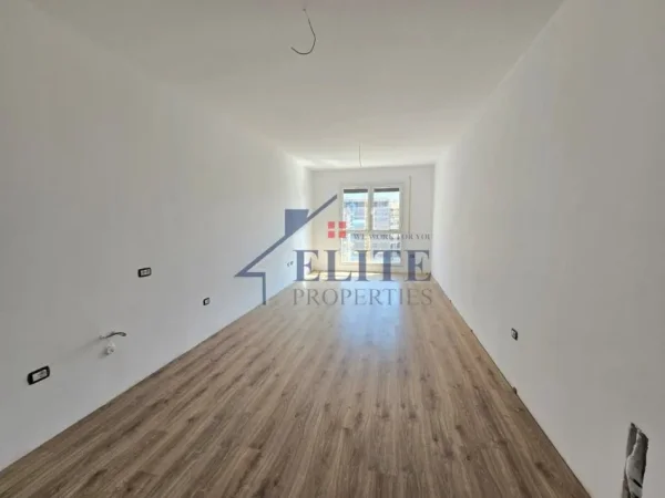 Tirane, shes apartament 1+1+Ballkon Kati 1, 84 m² 100.260 € (Color Splash Paskuqan)