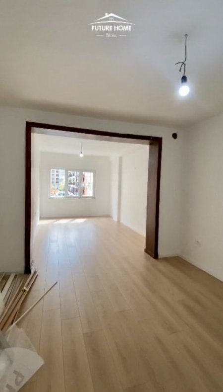 Tirane, shitet apartament 1+1 Kati 5, 53 m² 149.000 € (Margarita Tutulani)