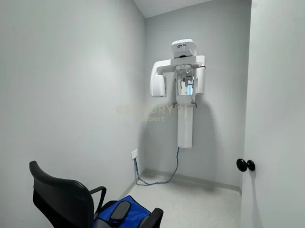 Tirane, jepet me qera ambjent biznesi Kati 2, 270 m² 6.000 € 