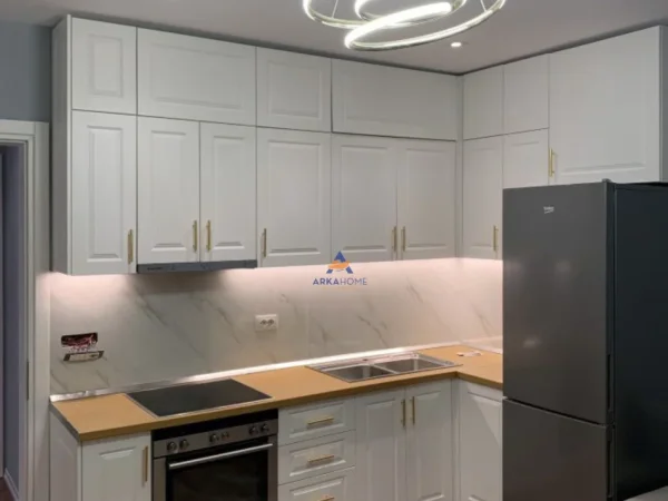 Tirane, jepet me qera apartament 2+1+Ballkon Kati 3, 70 m² 700 € (PRANE MARKET VIVA, DON BOSKO)