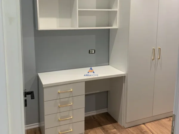 Tirane, jepet me qera apartament 2+1+Ballkon Kati 3, 70 m² 700 € (PRANE MARKET VIVA, DON BOSKO)