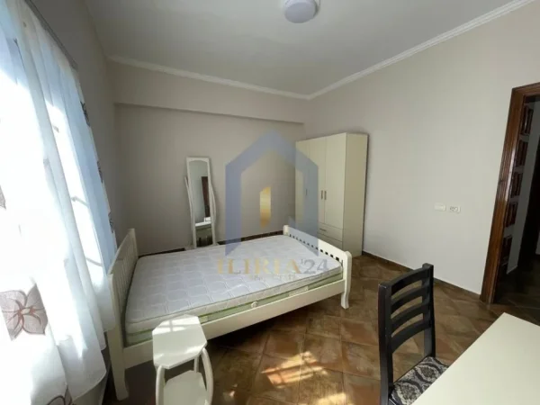 Tirane, jepet me qera apartament Kati 0, 120 m² 200 €