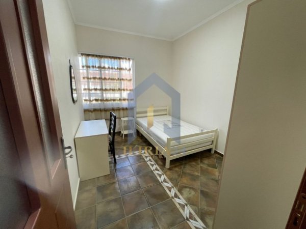 Tirane, jepet me qera apartament Kati 0, 120 m² 200 € 