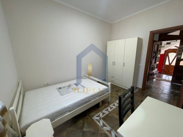 Tirane, jepet me qera apartament Kati 0, 120 m² 200 € 