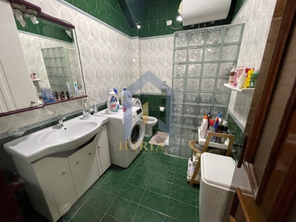 Tirane, jepet me qera apartament Kati 0, 120 m² 200 € 