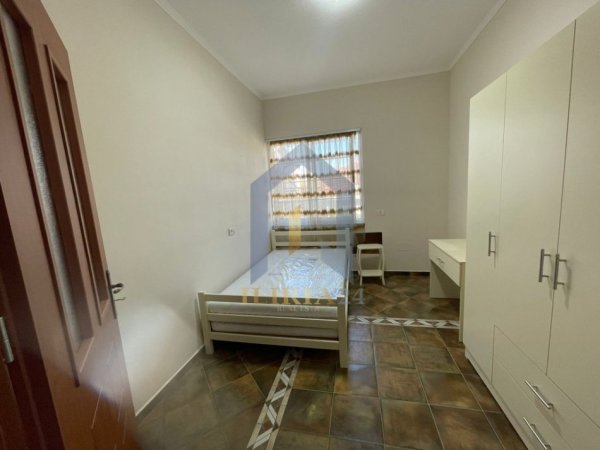 Tirane, jepet me qera apartament Kati 0, 120 m² 200 € 