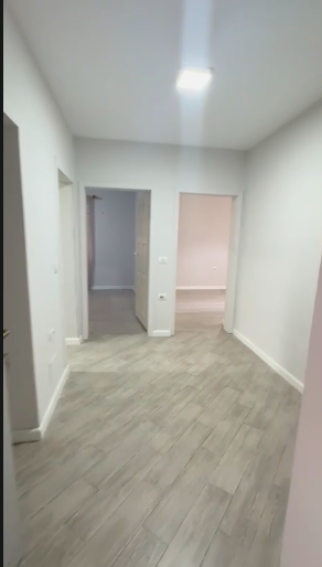 Tirane, shitet apartament 1+1 Kati 1, 65 m² 120.000 € (Rruga e Kavajes)