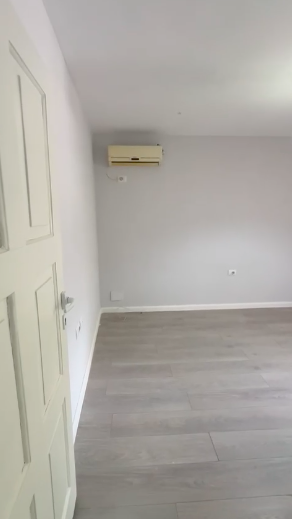 Tirane, shitet apartament 1+1 Kati 1, 65 m² 120.000 € (Rruga e Kavajes)