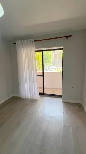 Tirane, shitet apartament 1+1 Kati 1, 65 m² 120.000 € (21 Dhjetori)