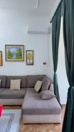 Tirane, jepet me qera apartament 1+1 Kati 5, 80 m² 600 € (Blloku)