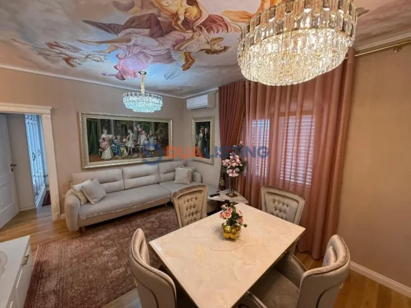 Tirane, jepet me qera apartament 2+1+Ballkon Kati 8, 85 m² (Rruga Myslym Shyri)