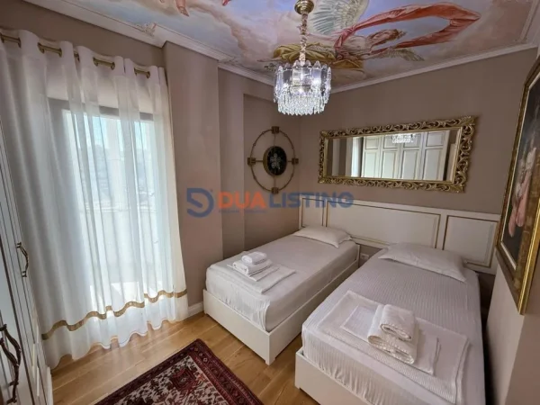 Tirane, jepet me qera apartament 2+1+Ballkon Kati 8, 85 m² (Rruga Myslym Shyri)