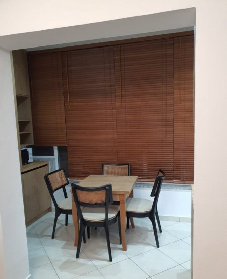 Tirane, jepet me qera apartament 1+1+Ballkon Kati 3, 60 m² 600 € (KODRA E DIELLIT)