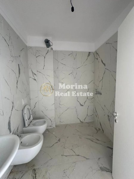 Tirane, jepet me qera apartament 1+1+Ballkon Kati 7, 58 m² 350 € (Univers City)