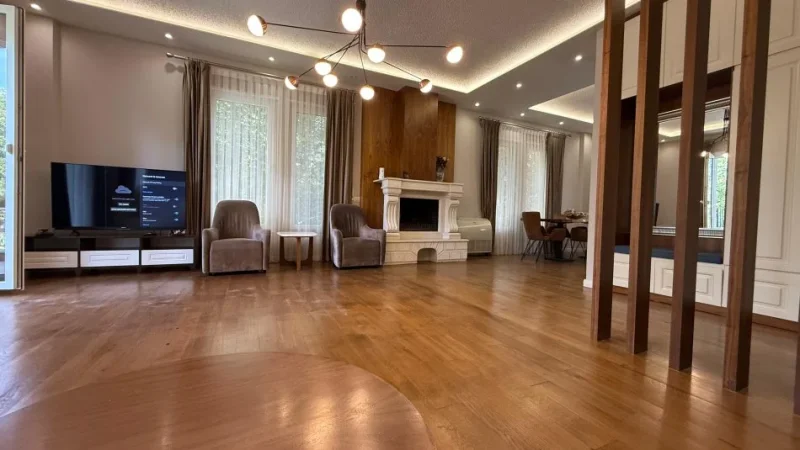 Tirane, shitet apartament 3+1+Ballkon Kati 2, 105 m² (Secret Garden)
