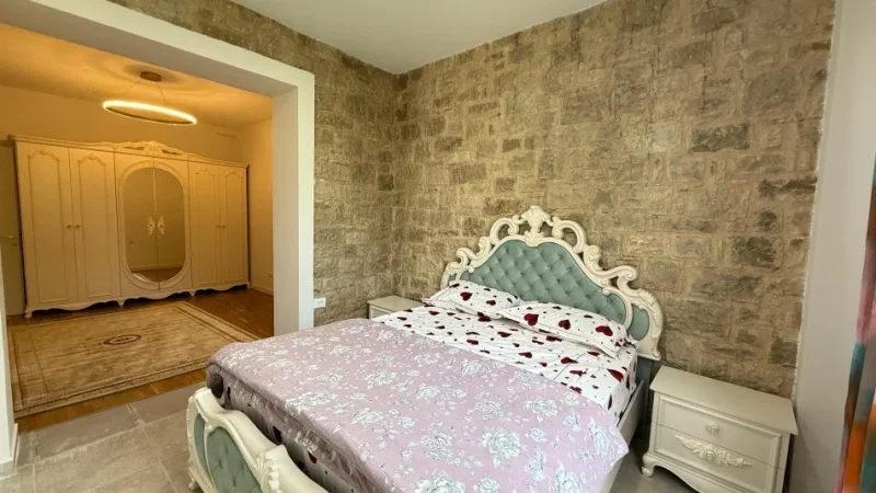 Tirane, shitet apartament 3+1+Ballkon Kati 2, 105 m² (Secret Garden)