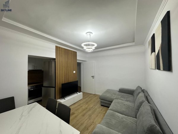 Tirane, jepet me qera apartament 2+1 Kati 0, 100 m² 700 € (Rruga e kavajes)