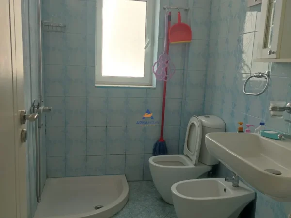 Tirane, shitet apartament 2+1+Ballkon Kati 3, 68 m² 140.000 € (PRANE KESHIT, VASIL SHANTO)