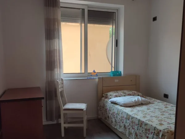 Tirane, shitet apartament 2+1+Ballkon Kati 3, 68 m² 140.000 € (PRANE KESHIT, VASIL SHANTO)