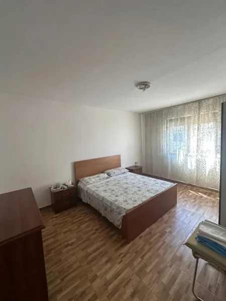 Durres, shes apartament 2+1+Ballkon Kati 2, 83 m² 95.000 € (shkolla qemal mici 0692039456)