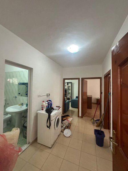 Durres, shes apartament 2+1+Ballkon Kati 2, 83 m² 95.000 € (shkolla qemal mici 0692039456)