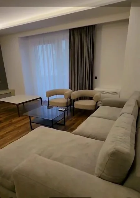 Tirane, jepet me qera apartament 3+1 Kati 6, 180 m² 3.200 € (STADIUMI AIR ALBANIA)